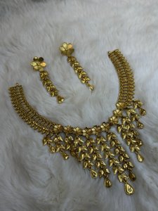 Tetul pata antique necklace
