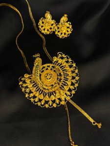 Peacock Tie chain
