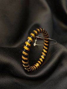 BLACK SPIRAL POLA