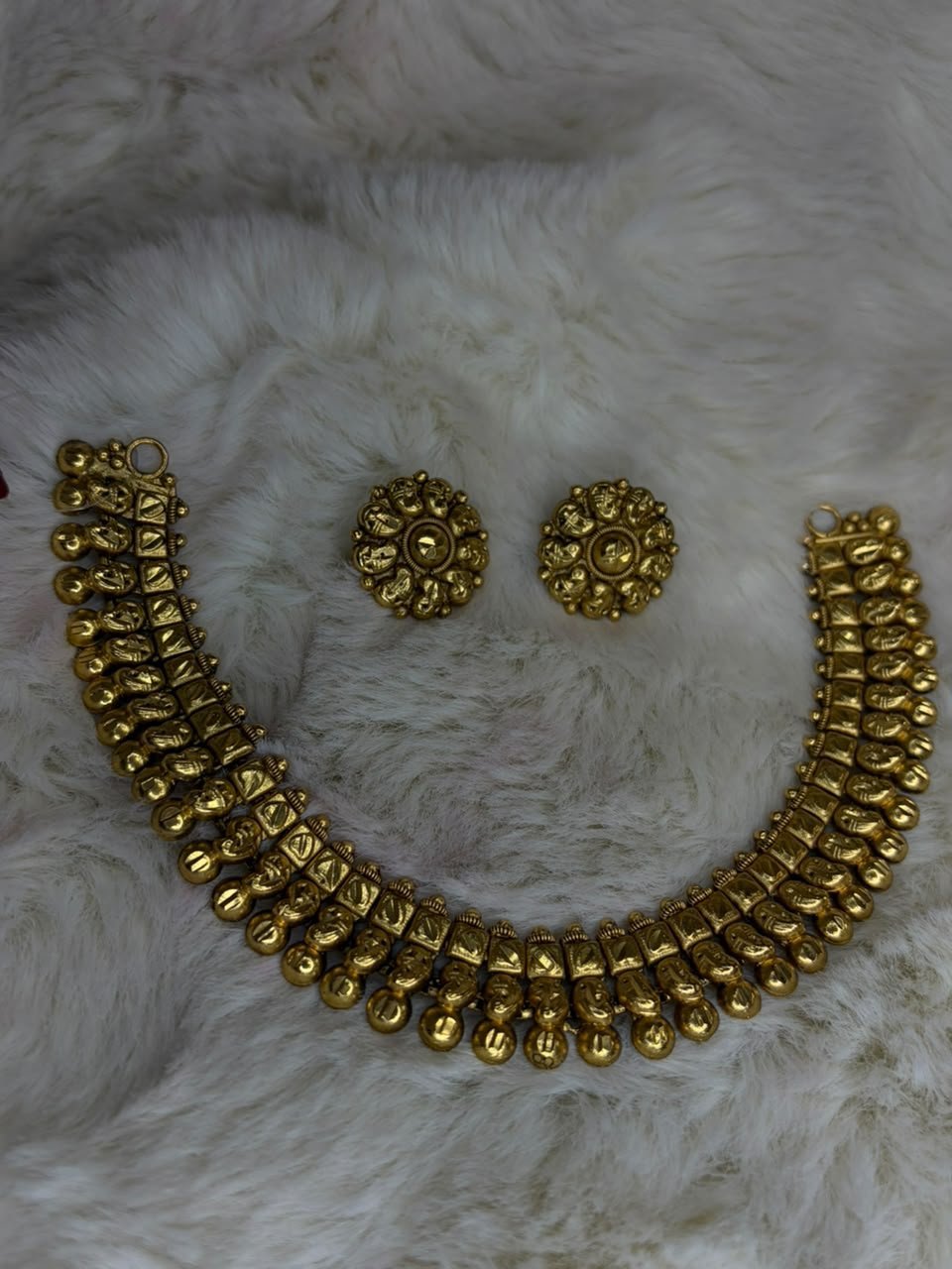 Round aam kolka chaitai(antique polish)
