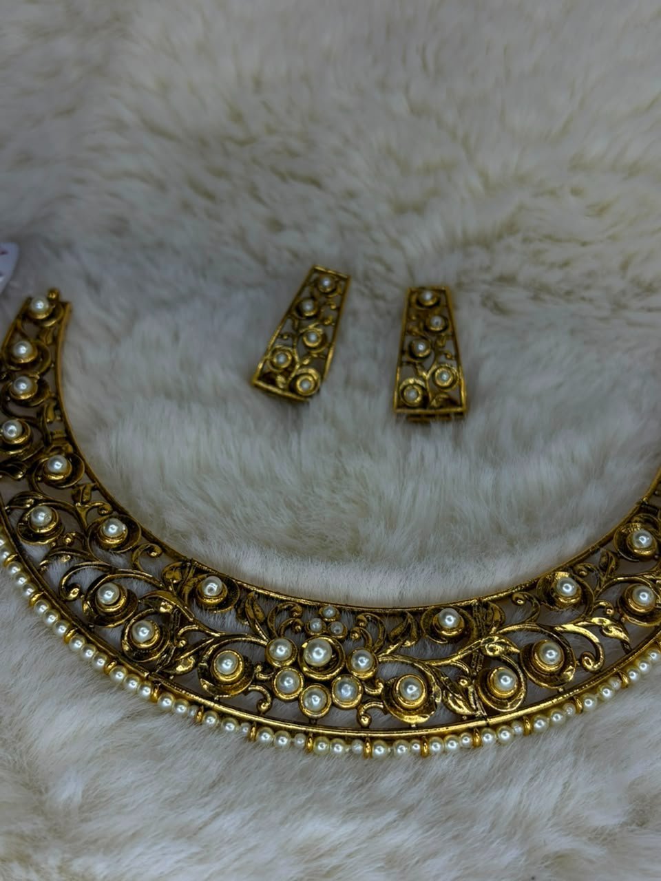 Aurna Hasuli set (Antique)