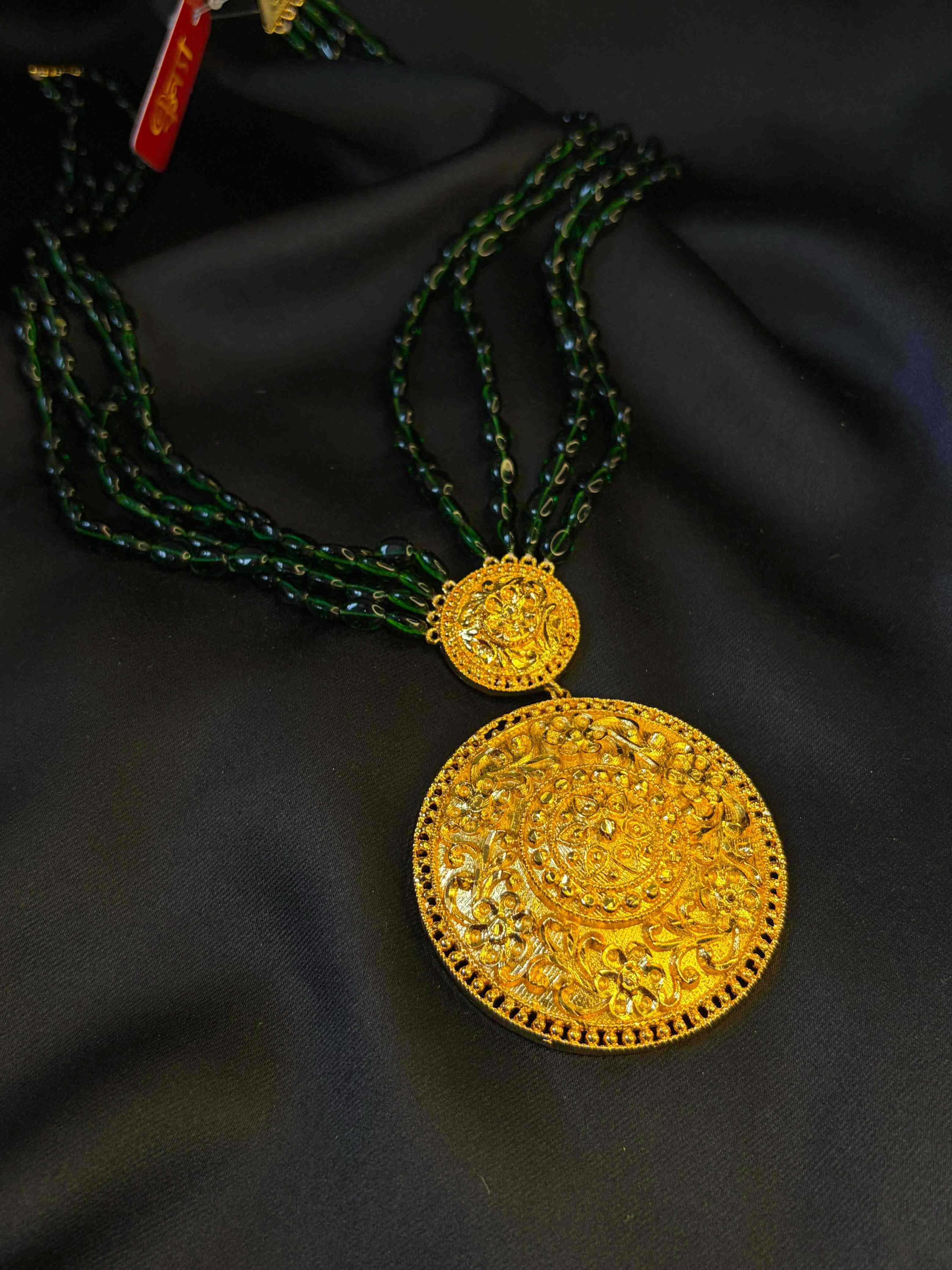 Pasha sitahar (green beads)