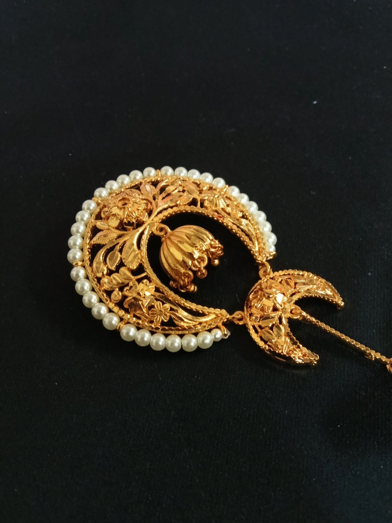 Bonolota pearl tana pendant