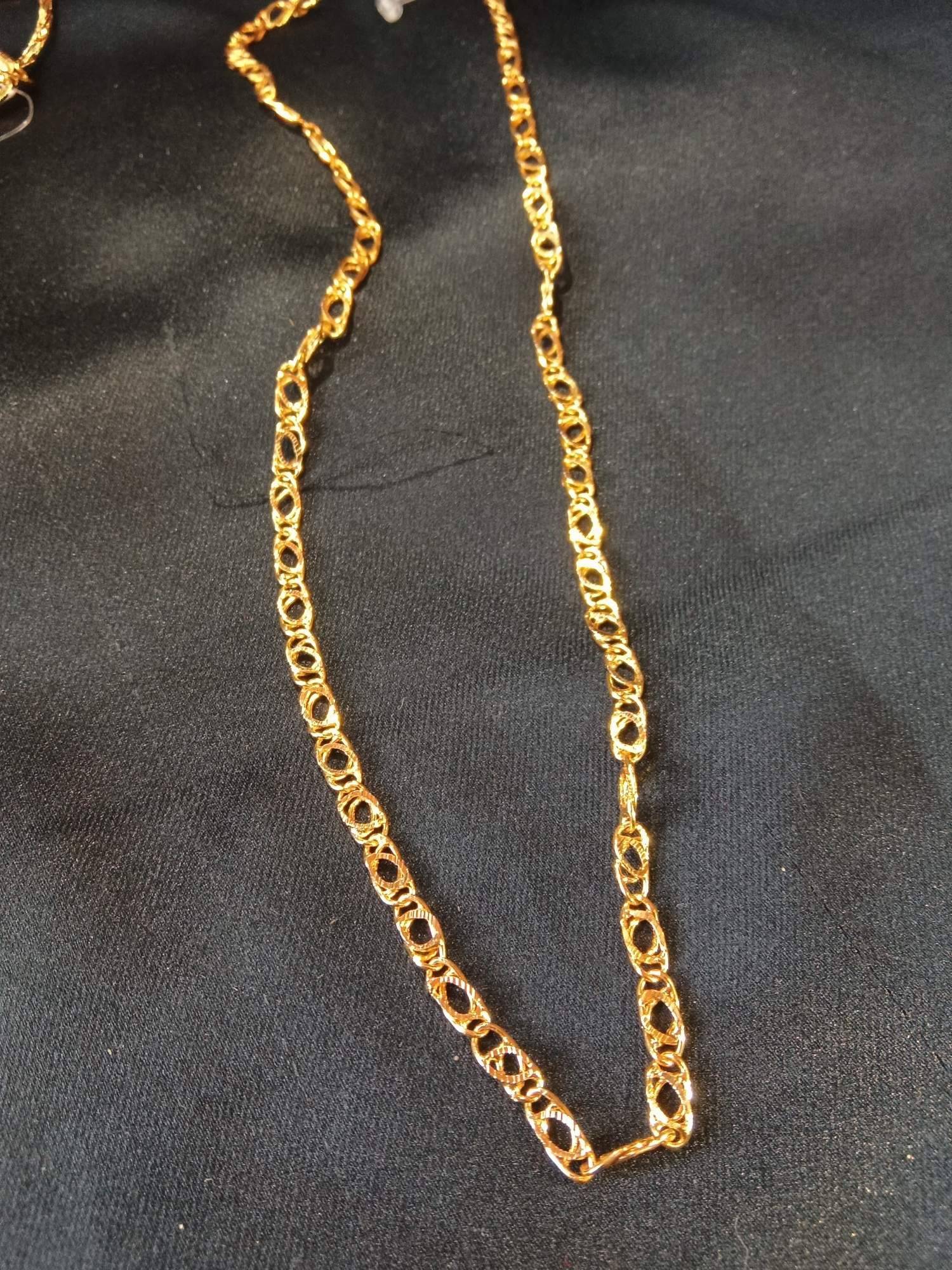 Classic Oval chain