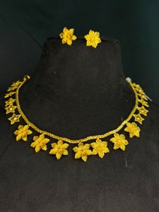 Flower Star Sleek Necklace