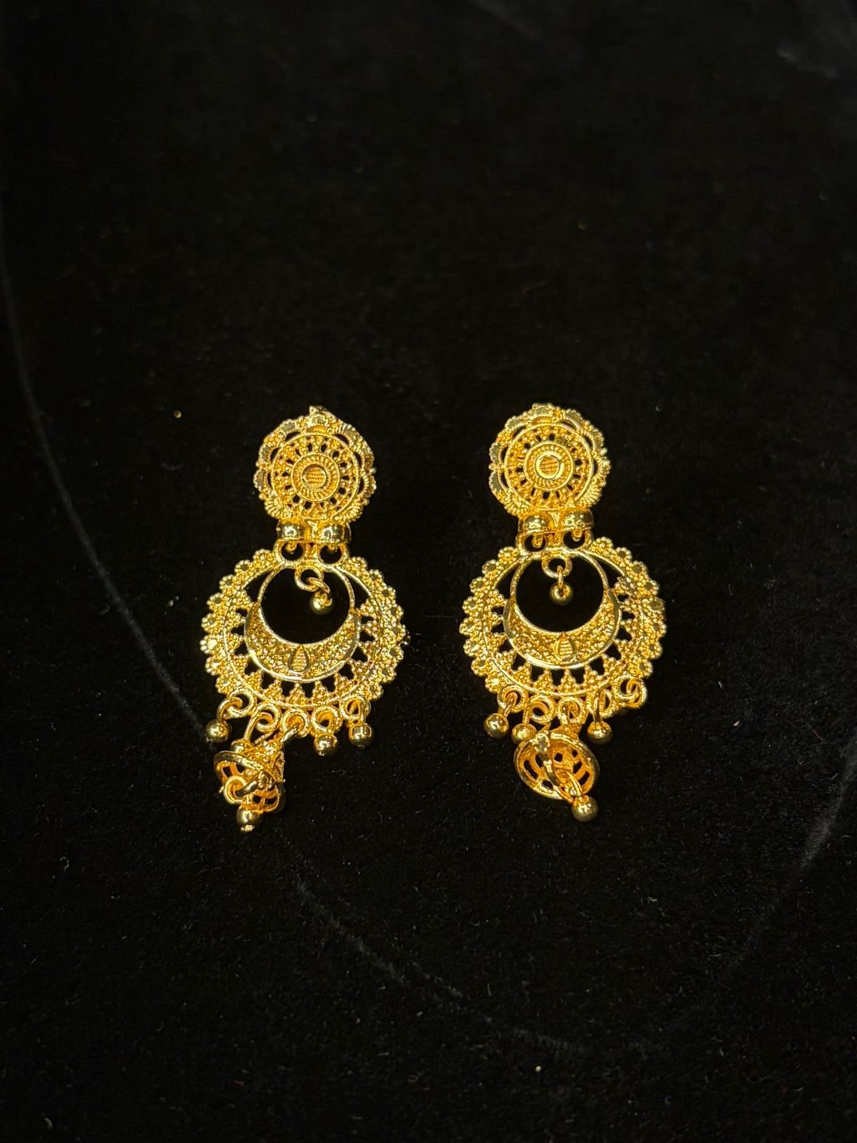 Chand Kolka Small Earring