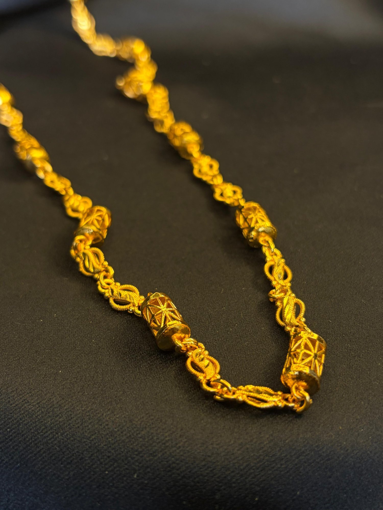 Royal Bead Mob Chain