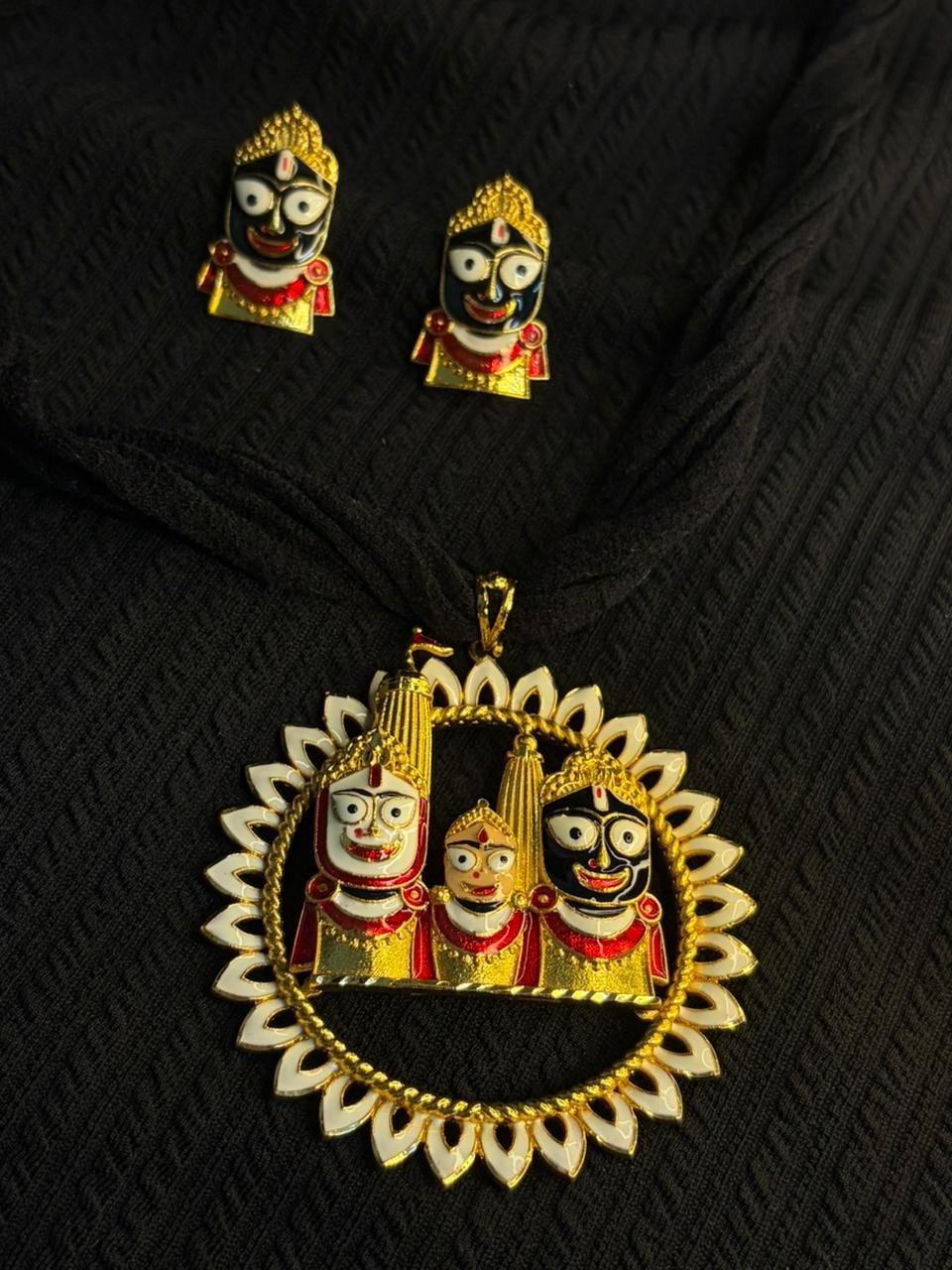 Jagannath sunflower pendant