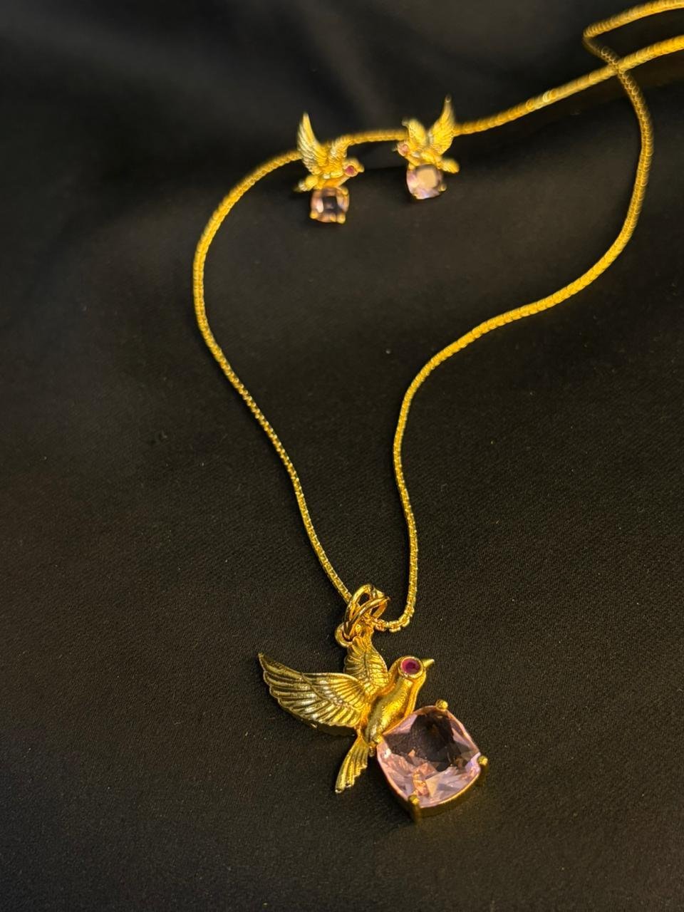 Phoenix bird pendant (pink)