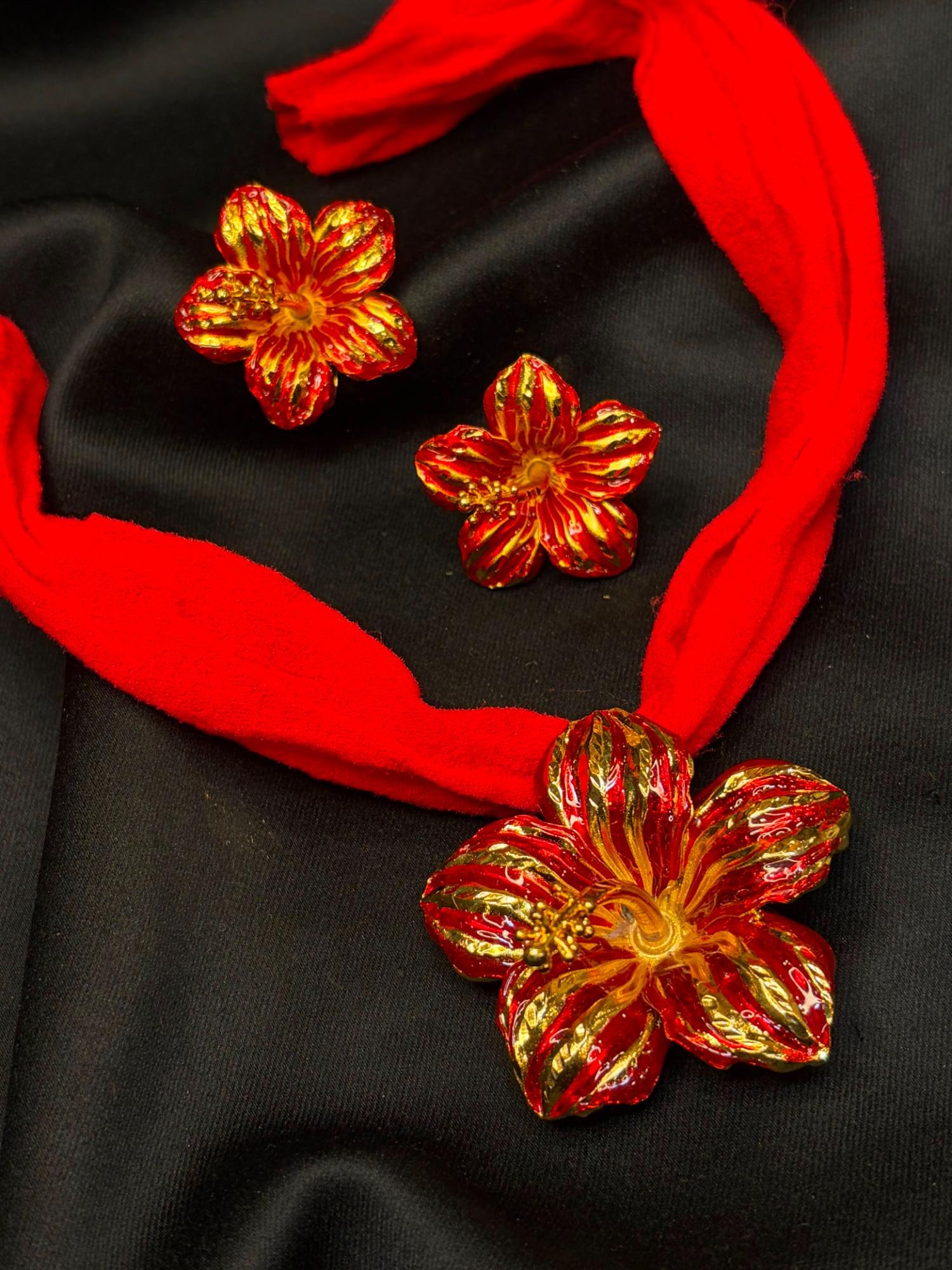 Hibiscus Pendant