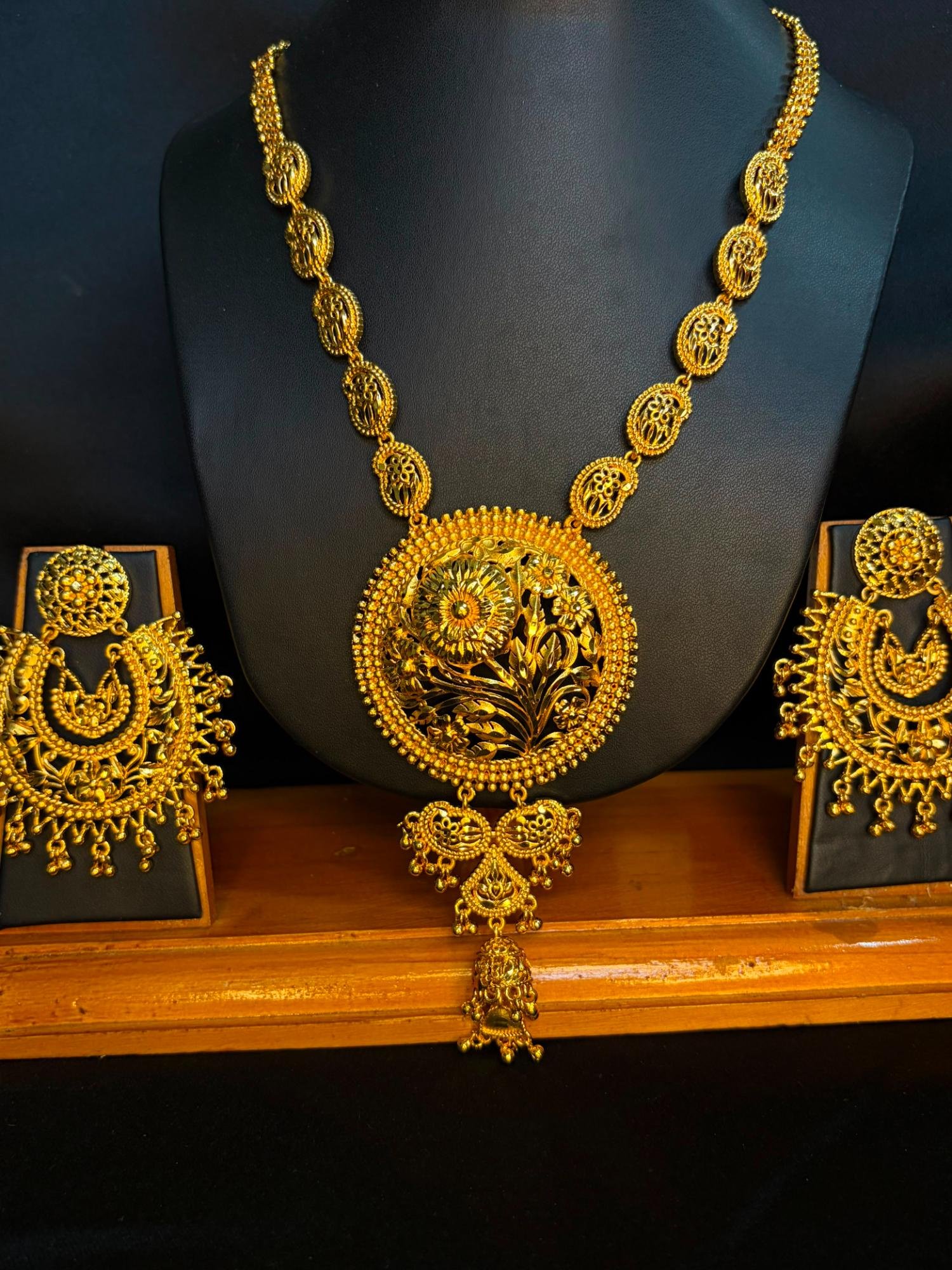Anuragini Long Set (Gold plated)