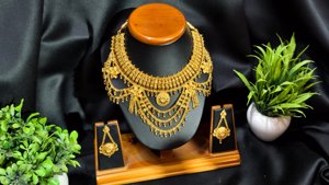 Jhalor Necklace