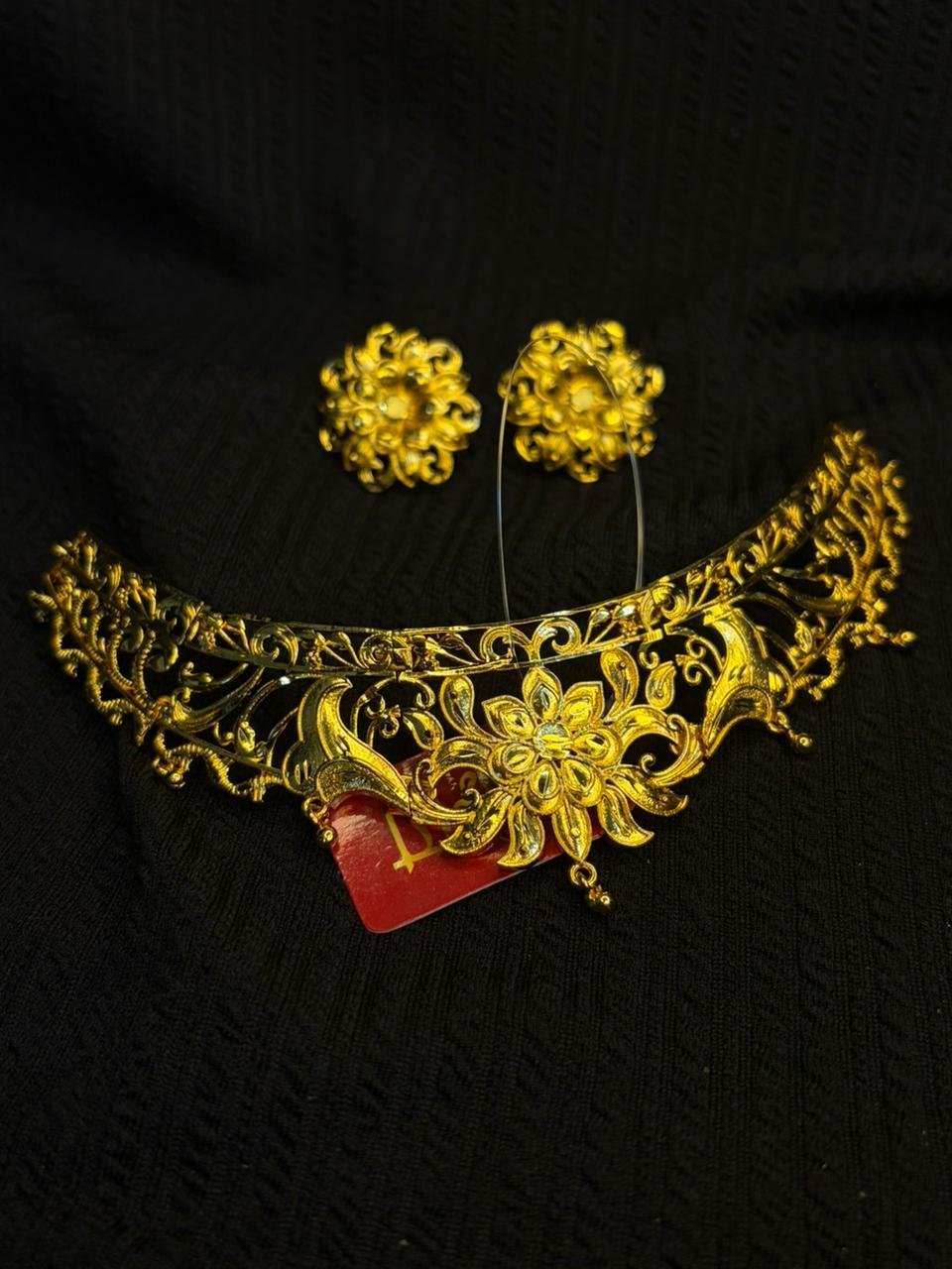 Madhulata Shabeki choker gold plated