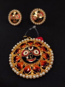 Jagannath Pearl Round Mina Pendant