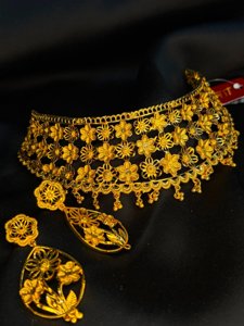 Kusumjali Choker Set (Gold plated)