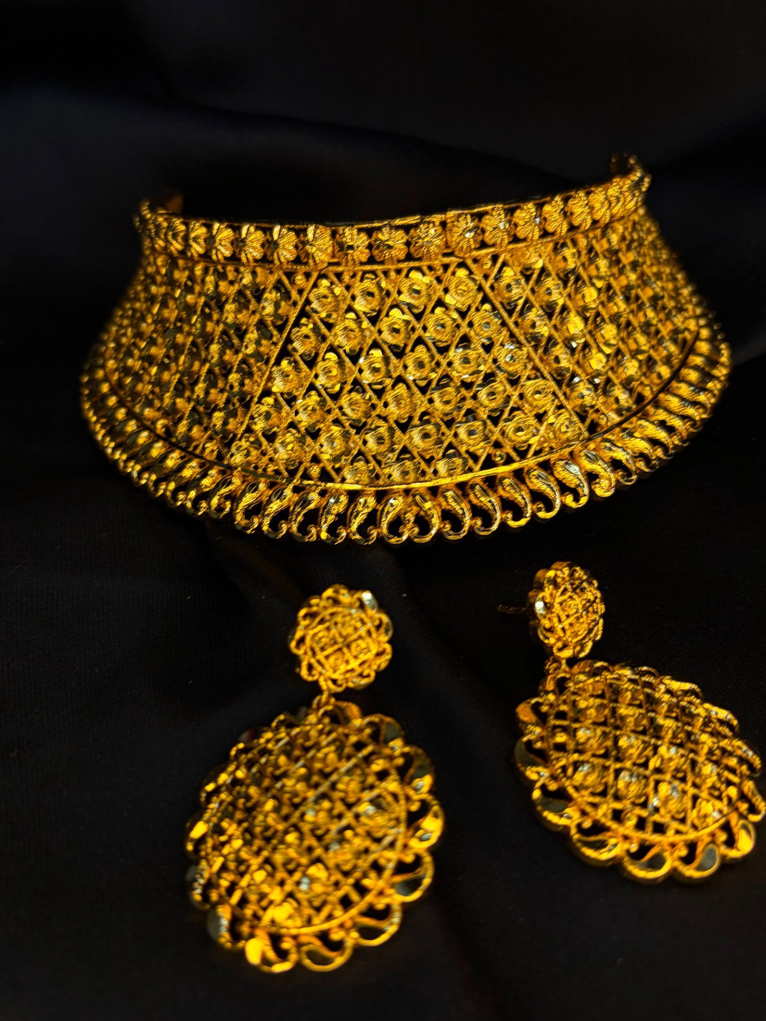 Maharika Chokar (Gold plated)