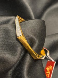 Stone Setting Gold Bala