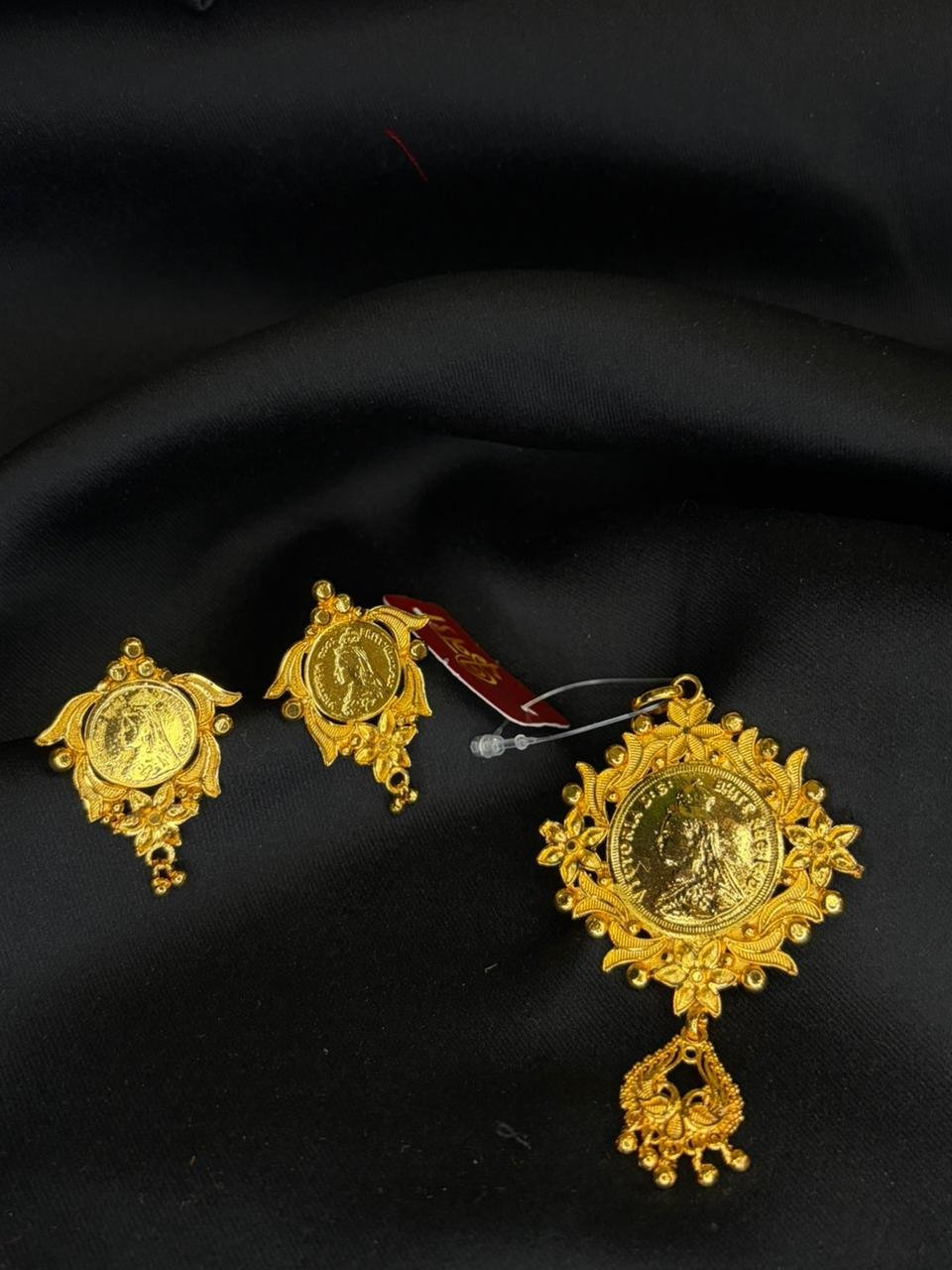 Shabeki gini pendant