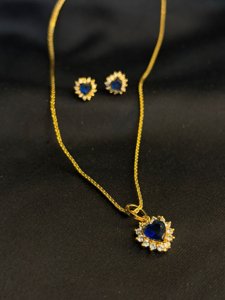 Royal Heart Pendant (Blue)