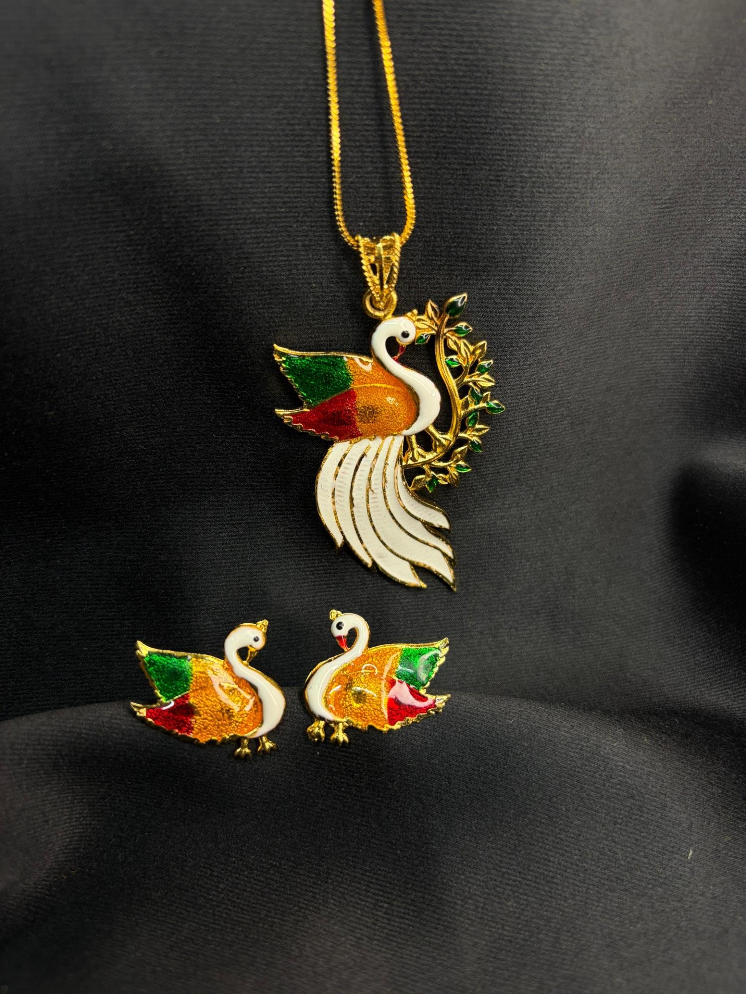 Minakari Hansh Pendent