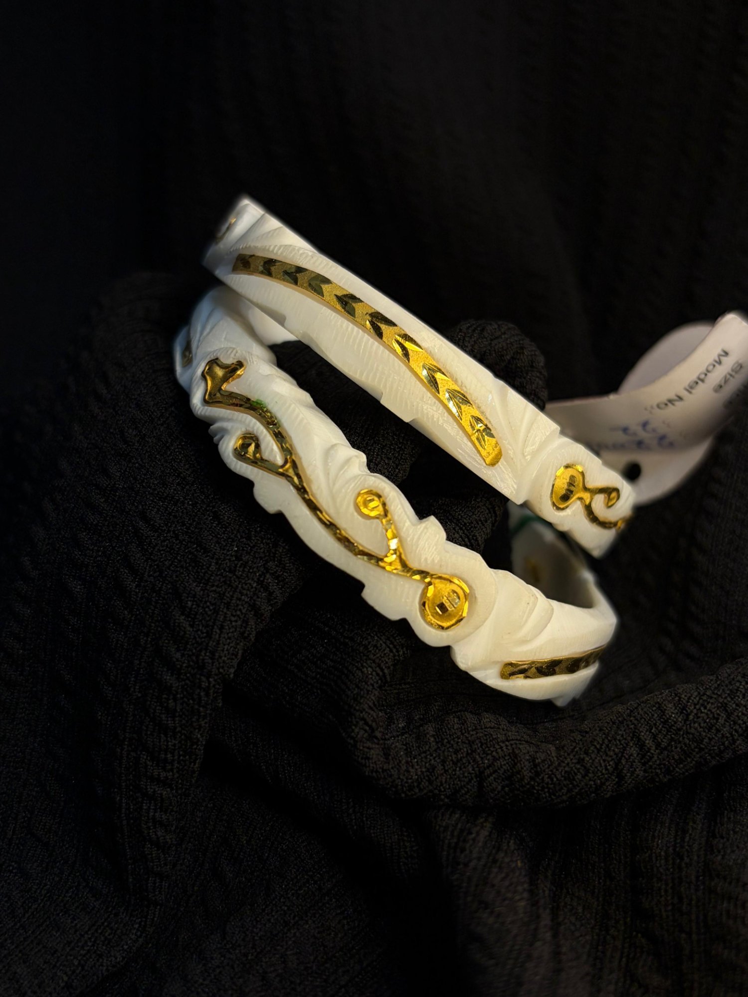 Twist Gold Sakha