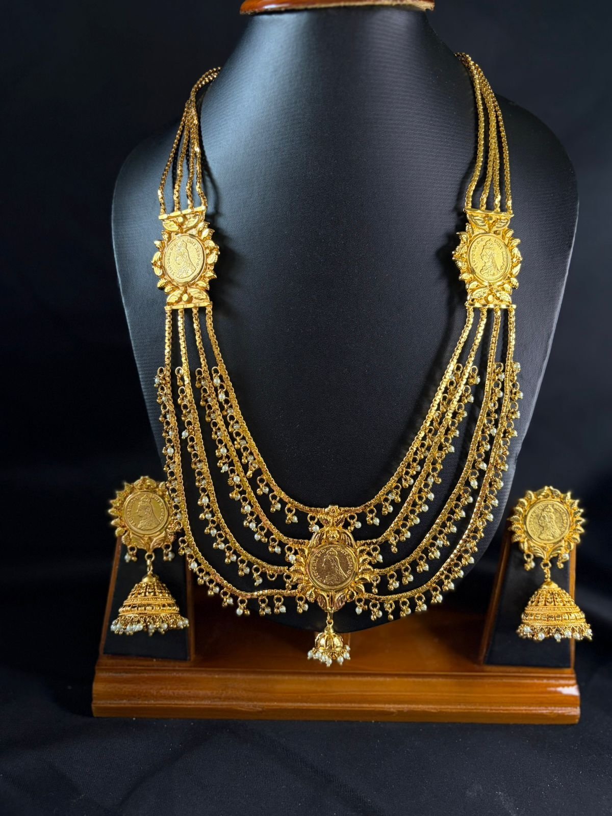 Gini jhumko lahori