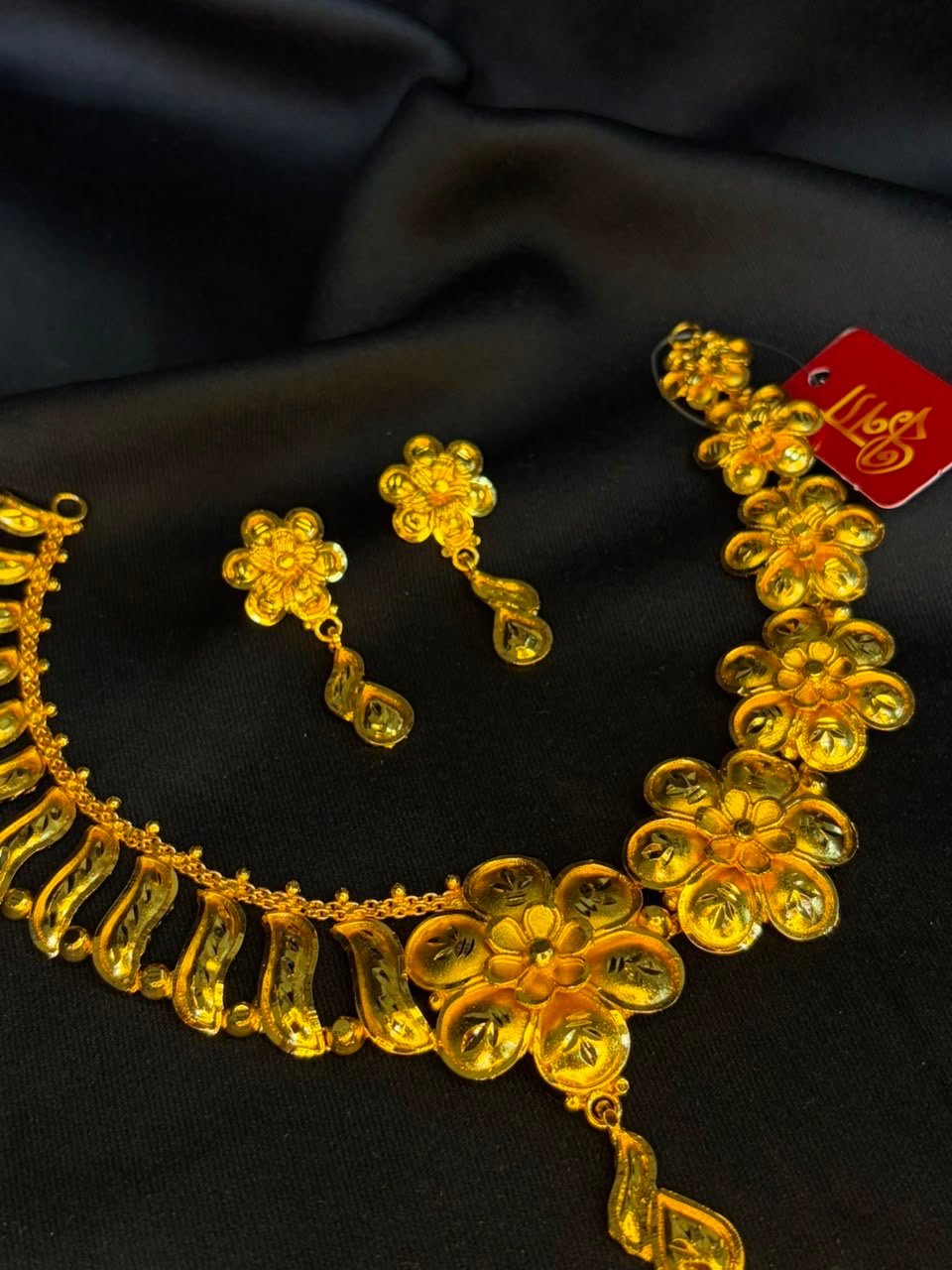 Kanak Kushum Necklace set