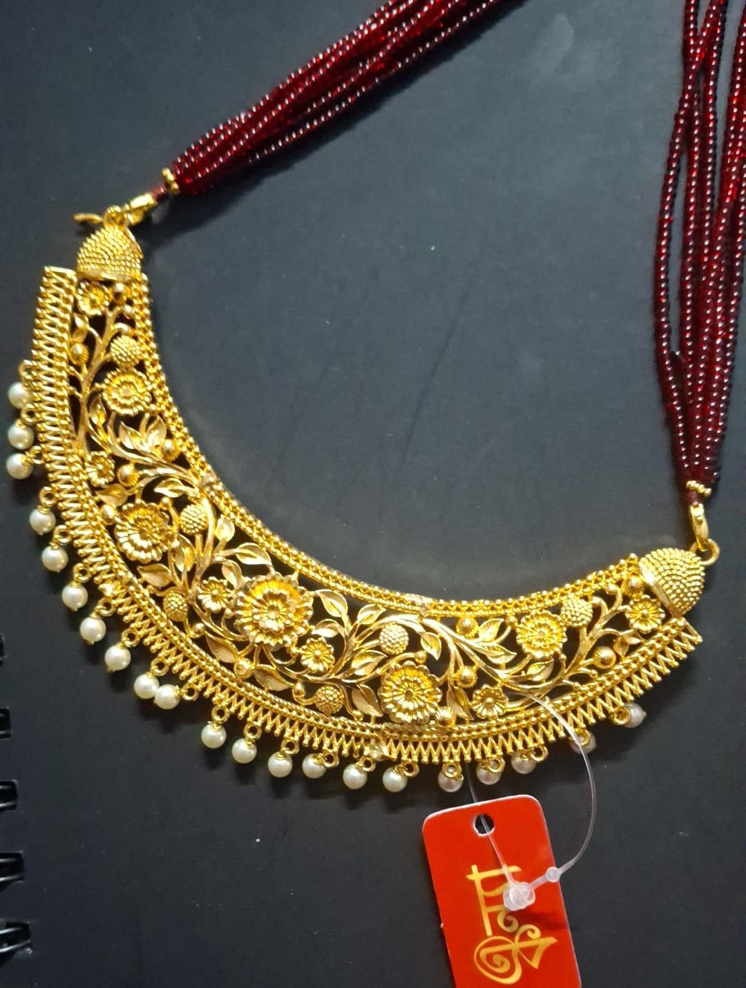 Half chand hashuli (banalata hashuli)