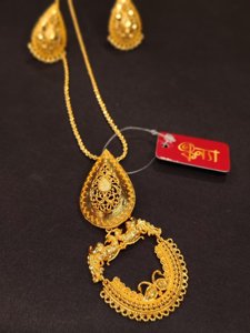 Chand Mayur Pendant Set