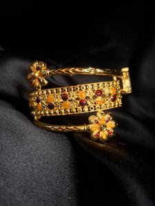 Mina Arai Pech Bracelet (Red- Orange)