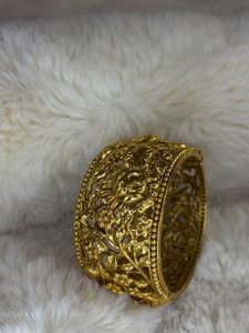 Shabeki Golap Chur (Antique Polish)