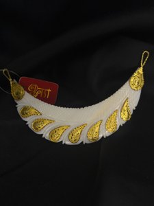 Drop Leaf Sankha Necklace