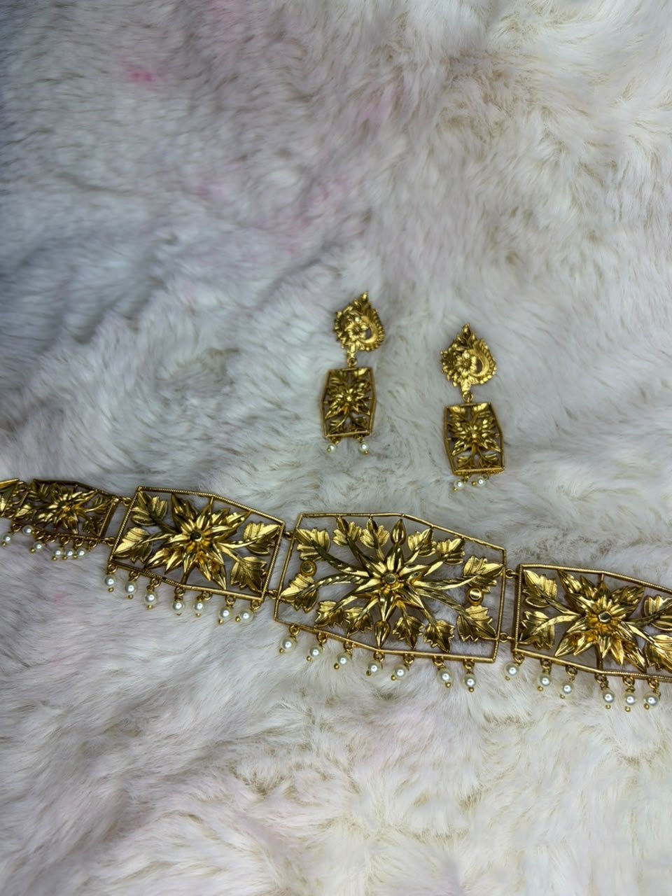 leaf square choker(antique polish)