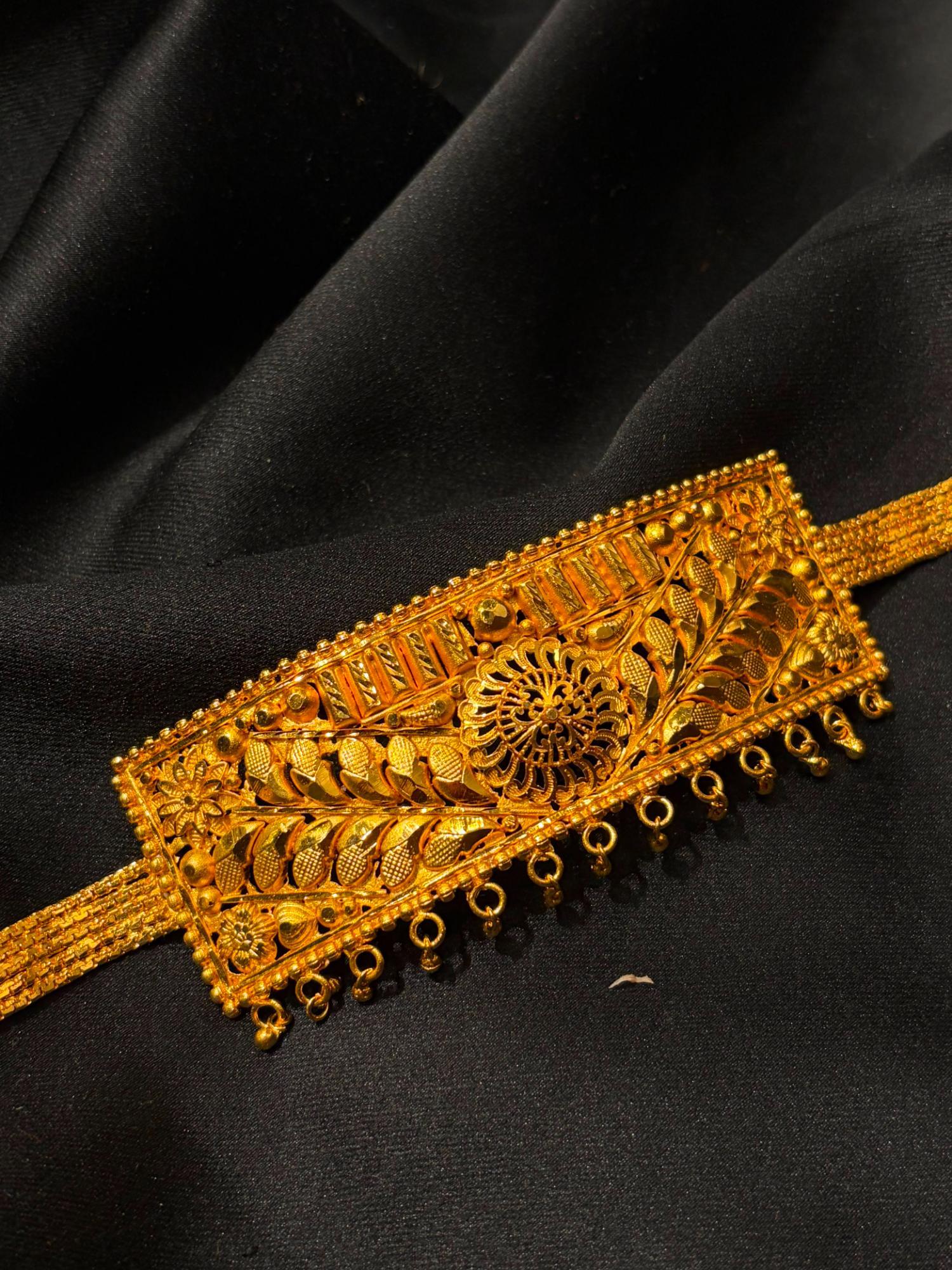 Rectangle belt Choker