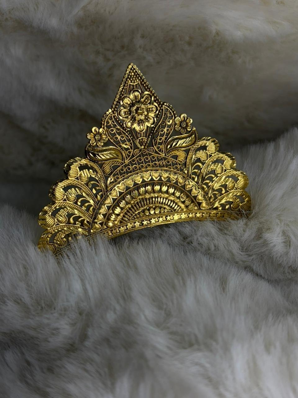 Antique Exclusive Crown