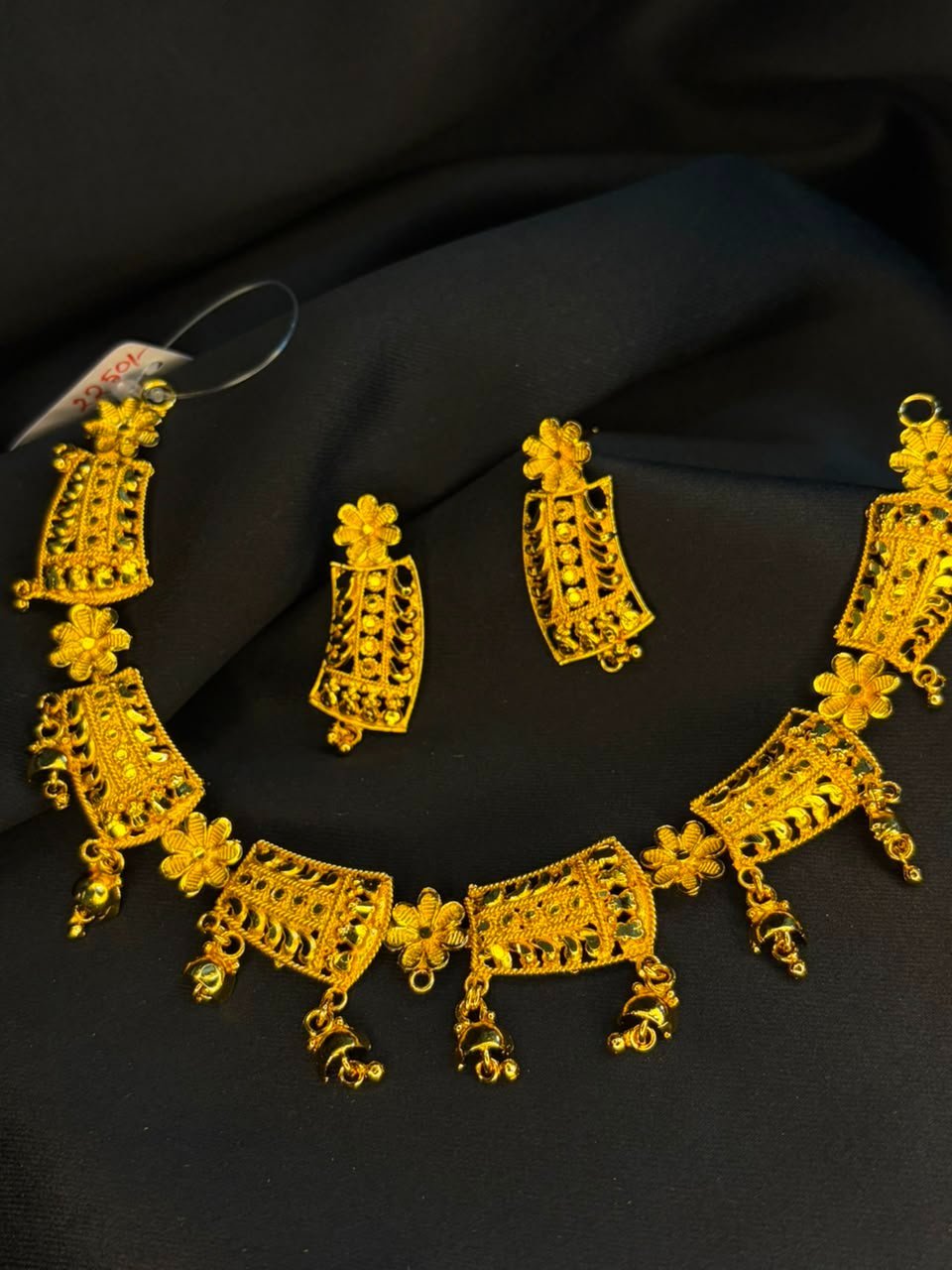 Nakshi Floral Necklace Set