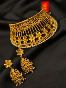 Flower Garden Pearl Choker