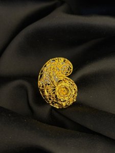 Aam kolka flower finger ring