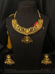Mini Flower Necklace
