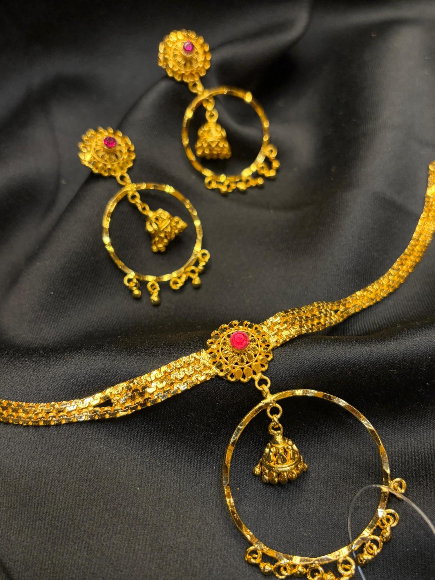 Royal Charm Necklace Set