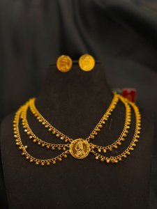 Jhalor Gini Sleek Necklace