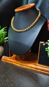 Sleek Buti necklace