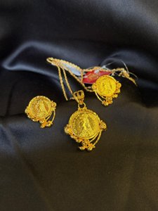 Gold plated designer gini pendant (small)