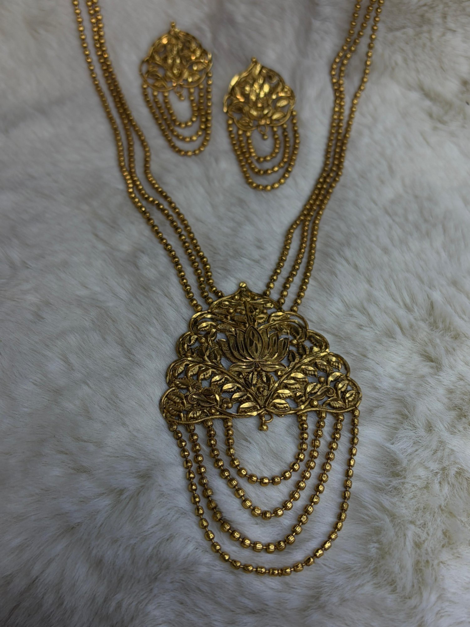 Antique Mayurika Mala