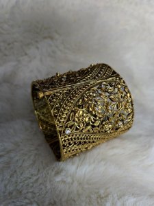 Stone ful shabeki chur(antique polish)