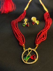 Leaf of Love pendant Set (Red)