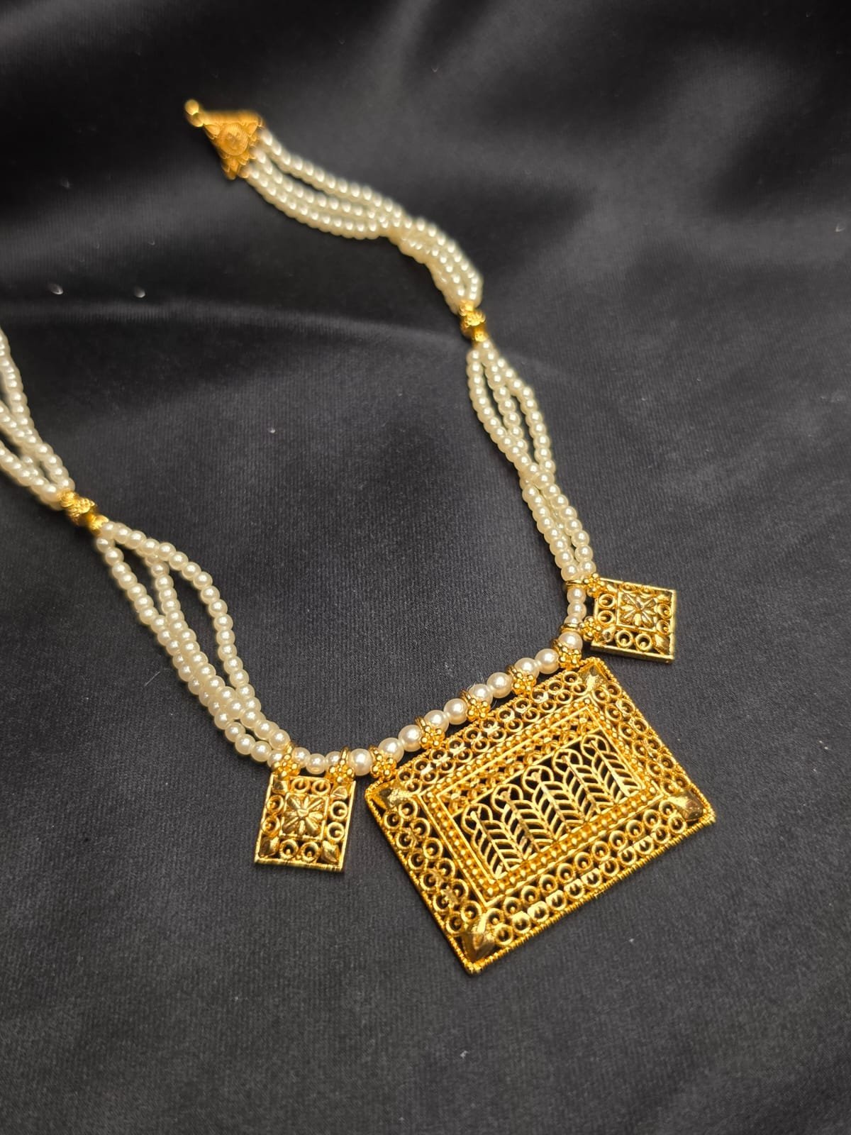 Square Pearl Necklace