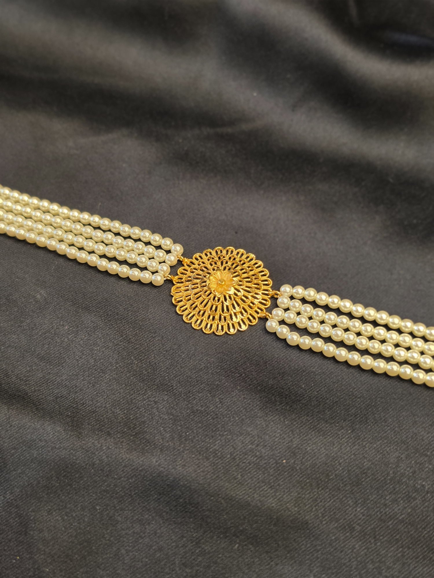 Sunflower Pearl Choker